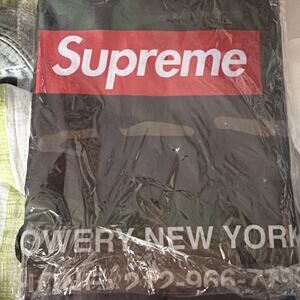 Supreme FW25 Week 1 Sticker Set + Free Gift Laundry Bag + 100 Bill Bogo Sticker